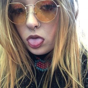 Meet your Posher, Sydney